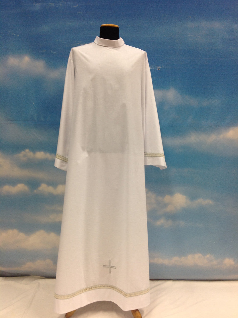 Single Lace Insert & Embroidered Cross Alb | Shoulder Zipper Closure | Poly/Cotton