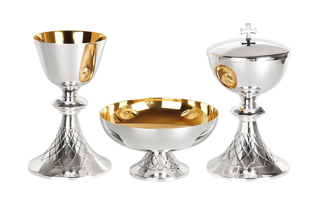 #5425 Hand-Chiseled "Net" Design Chalice & Paten | 7-7/8", 14oz. | Multiple Finishes Available