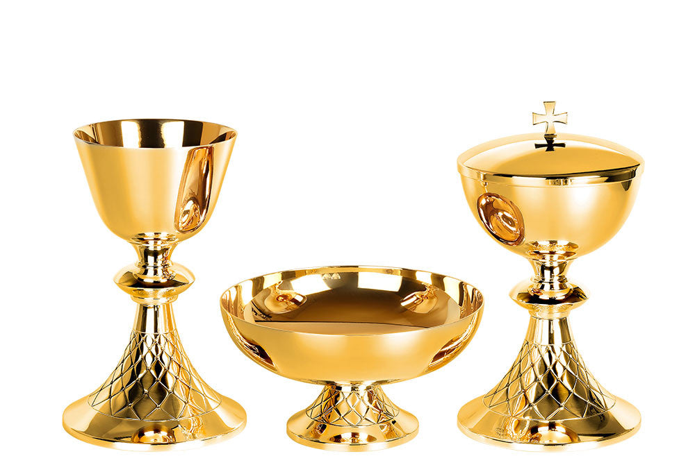 #5425 Hand-Chiseled "Net" Design Chalice & Paten | 7-7/8", 14oz. | Multiple Finishes Available