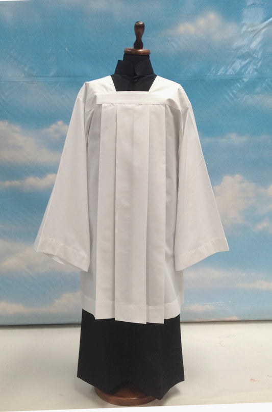 #084 Alter Server Surplice