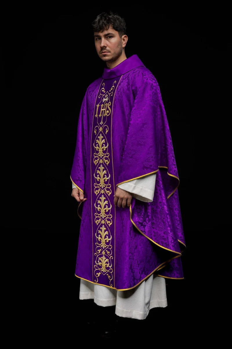 #KOR/268/02/67 Ornate IHS Chasuble, Red